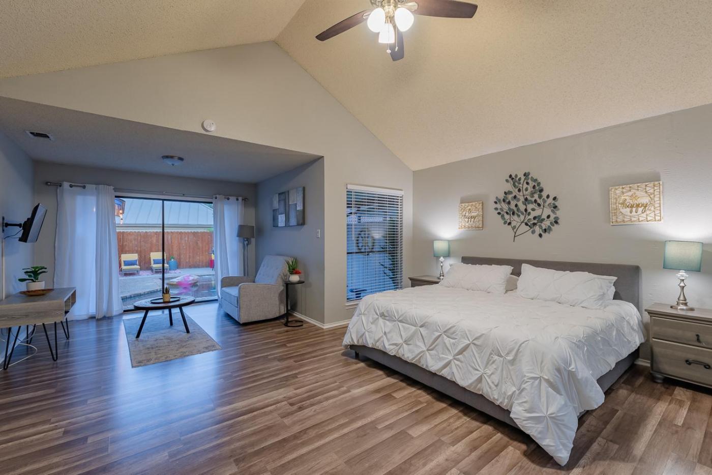 Fun 'N Sun Heated Pool & Gameroom By Fiesta Texas サンアントニオ エクステリア 写真