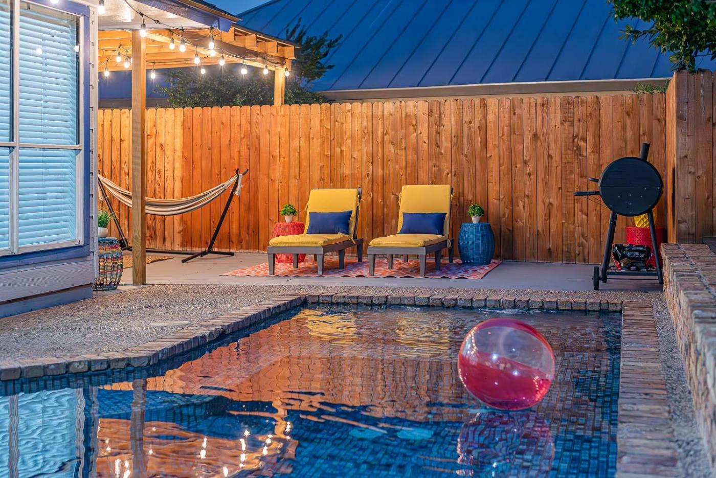 Fun 'N Sun Heated Pool & Gameroom By Fiesta Texas サンアントニオ エクステリア 写真