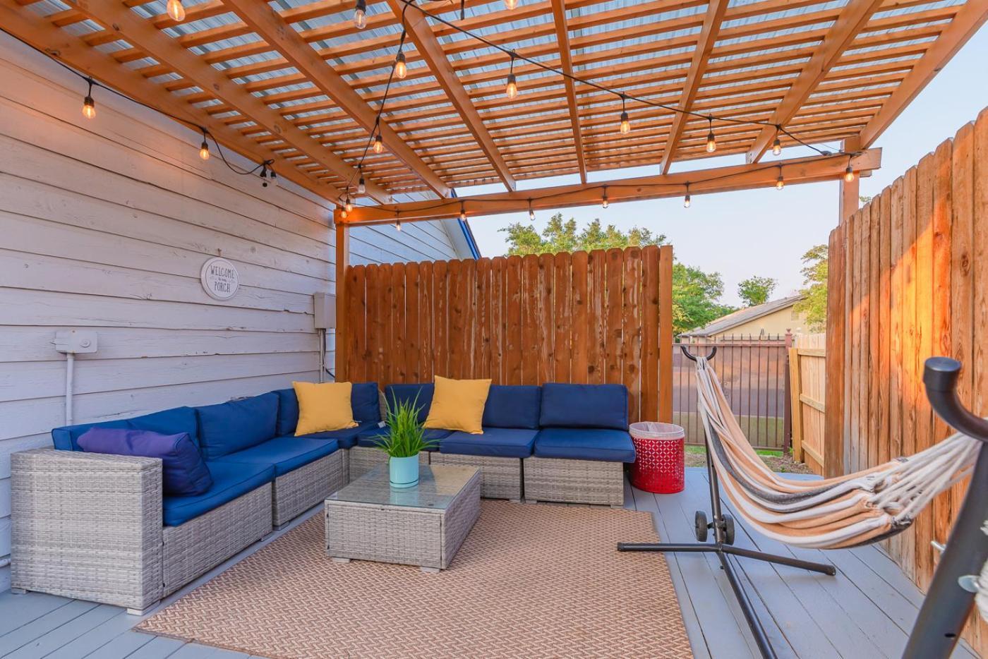 Fun 'N Sun Heated Pool & Gameroom By Fiesta Texas サンアントニオ エクステリア 写真