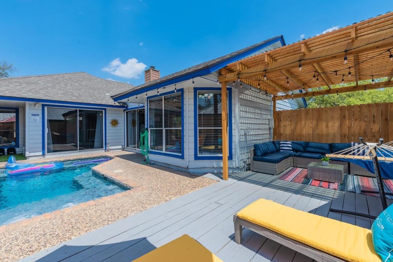 Fun 'N Sun Heated Pool & Gameroom By Fiesta Texas サンアントニオ エクステリア 写真